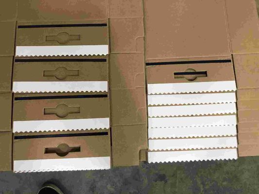 80m / min Maszyna do klejenia kartonów 18KW 380V AC 3φ Automatyczna maszyna do pakowania pudełek 50Hz